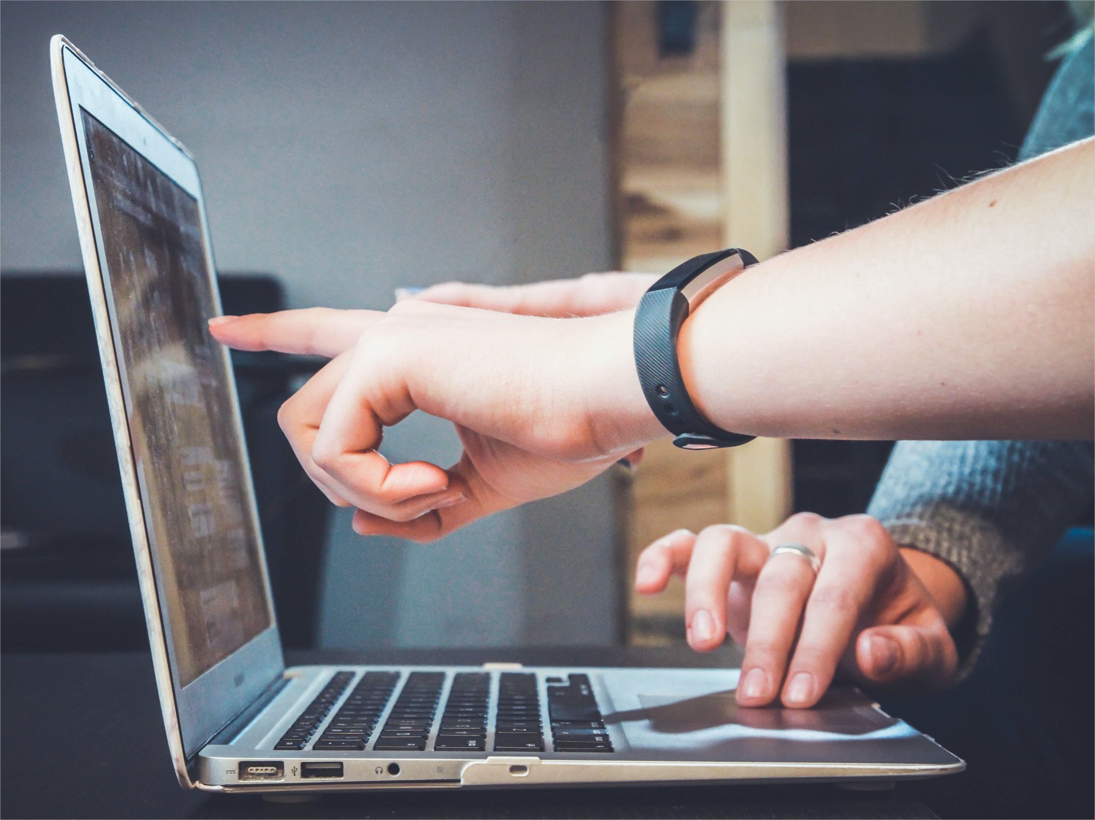 How to support staff across all departments to design quality online courses 
