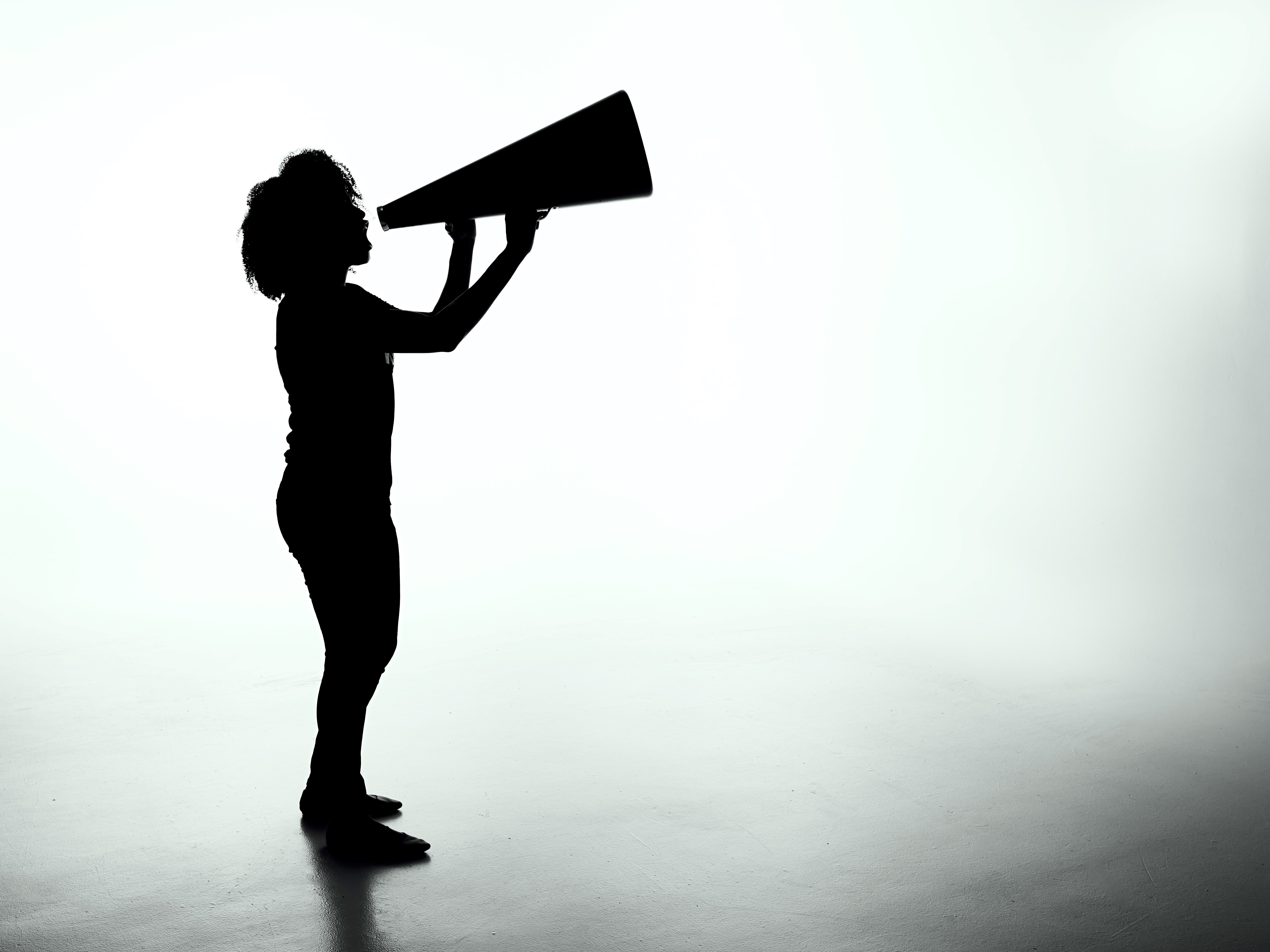 Efficient communication that avoids overloading students or staff 