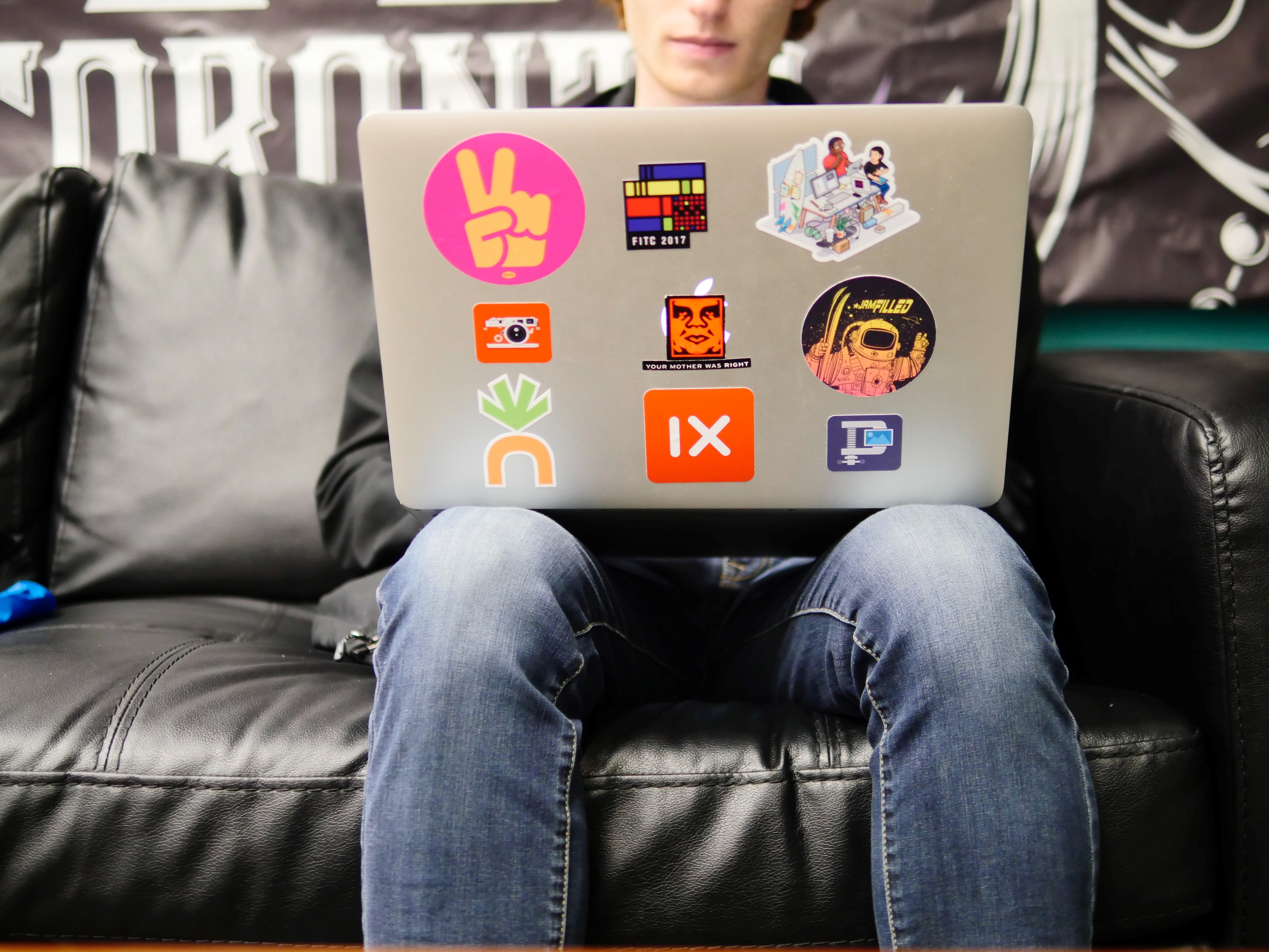 Live chat, weekly digests and newsletters: online tools to boost engagement  