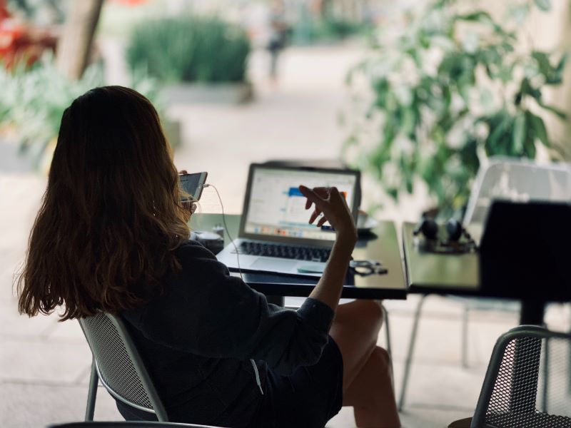 Bringing teaching and digital together: skills needed to teach online