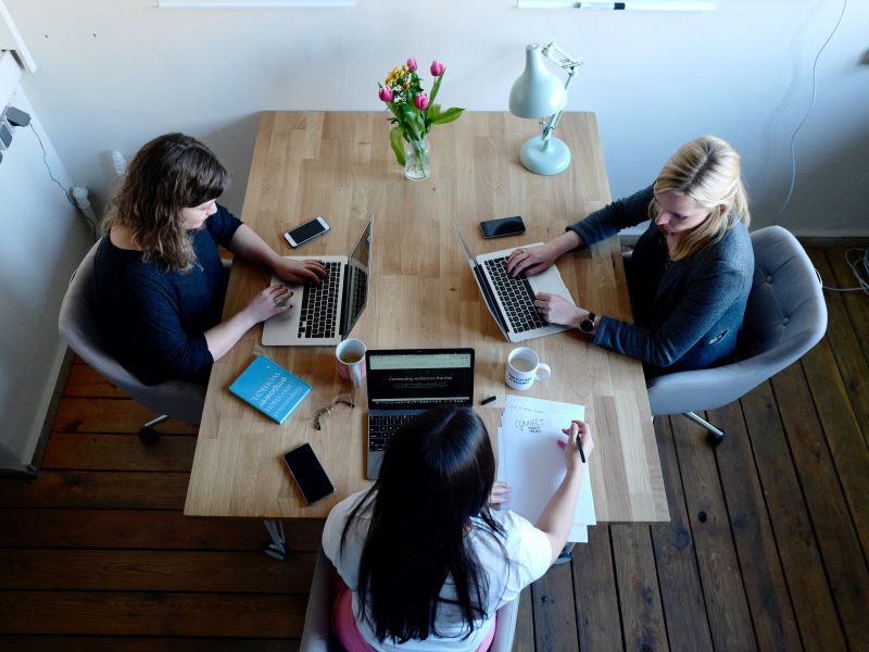 Group work: improving communication, participation and dynamics