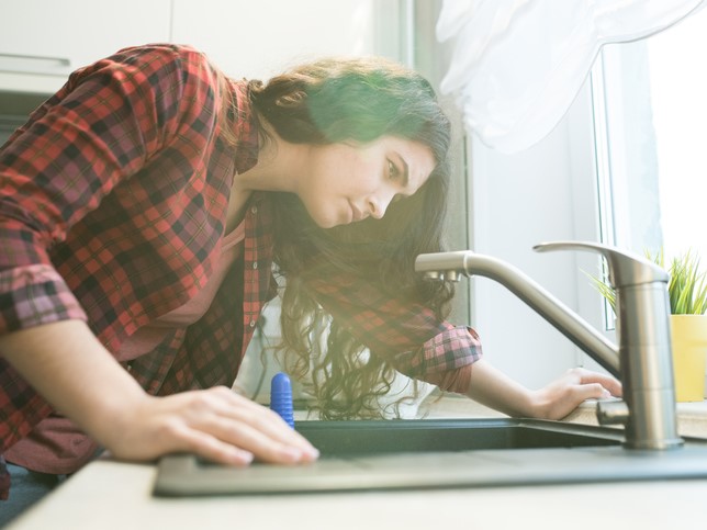 Leaks and holes: beyond the pipeline versus process debate on diversity
