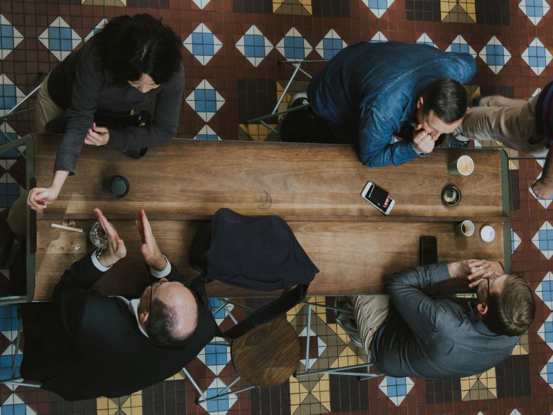 Fostering interdisciplinary learning in large-scale doctoral programmes