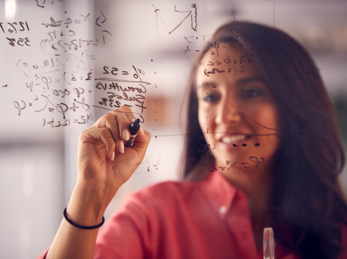 The House Cup: promoting qualitative grading in mathematics