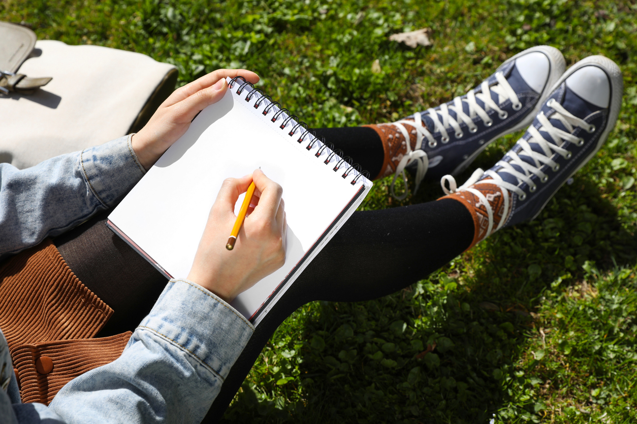 Field journals: a deceptively simple solution for improving engagement