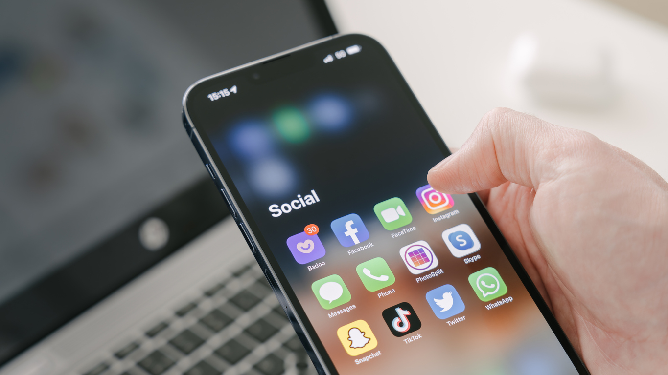 Promoting learning with TikTok: 10 tips for engaging students