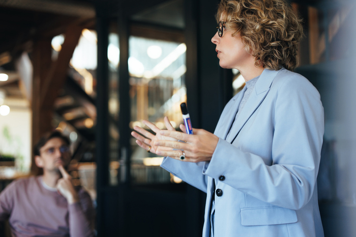 Effective public-speaking techniques for university faculty