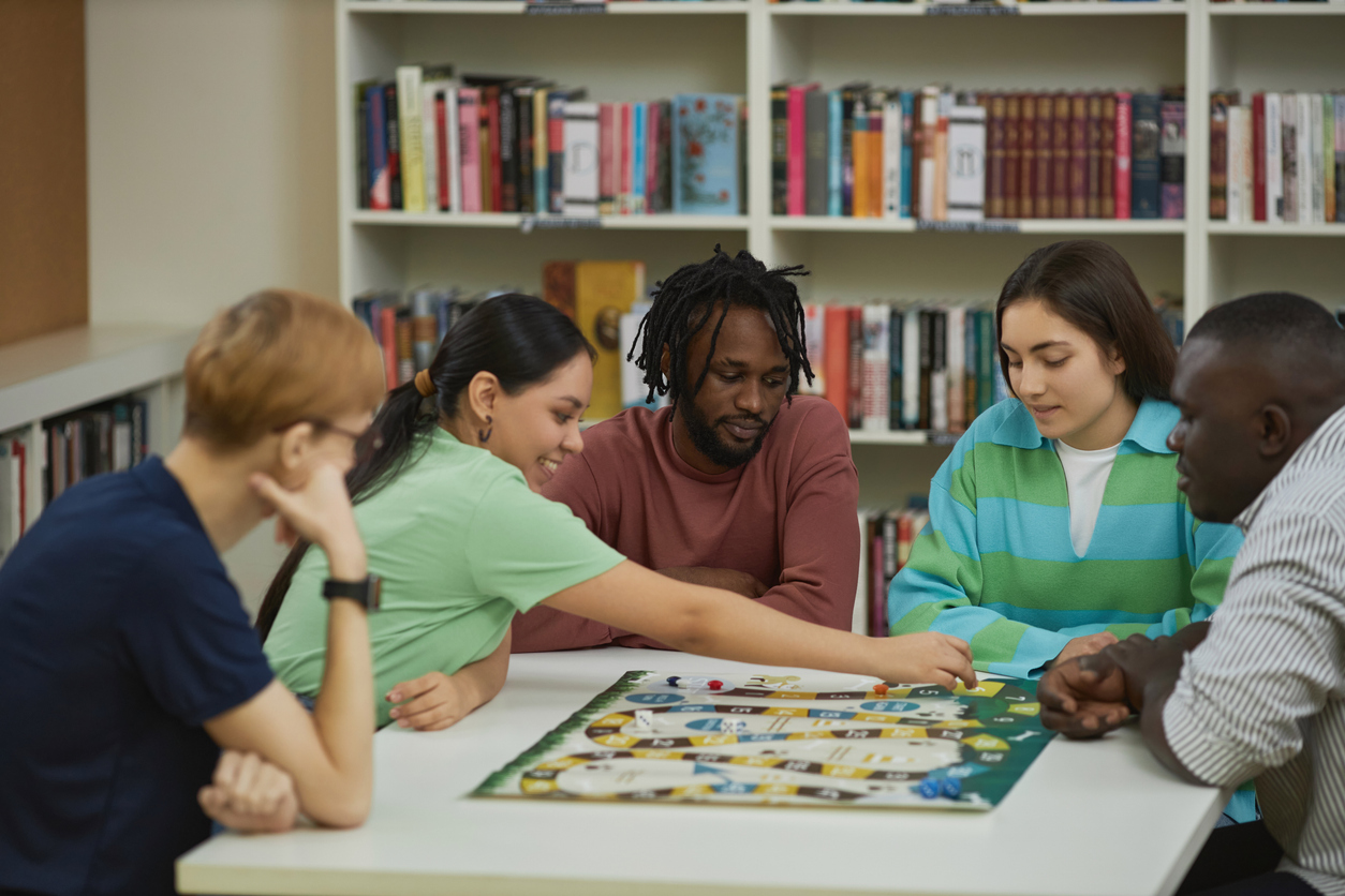 Use gamification to teach complex international relations concepts 