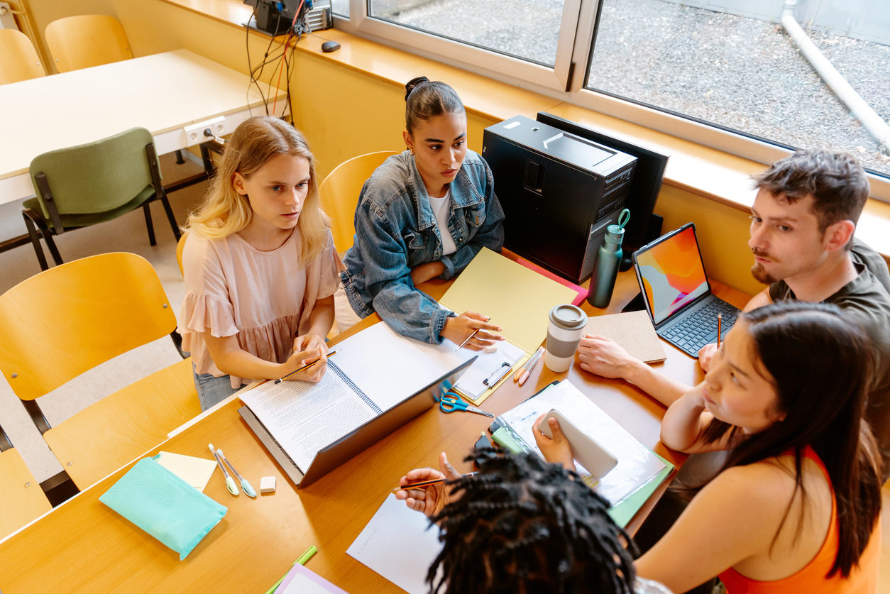 Active learning: what can we learn from secondary teaching? 