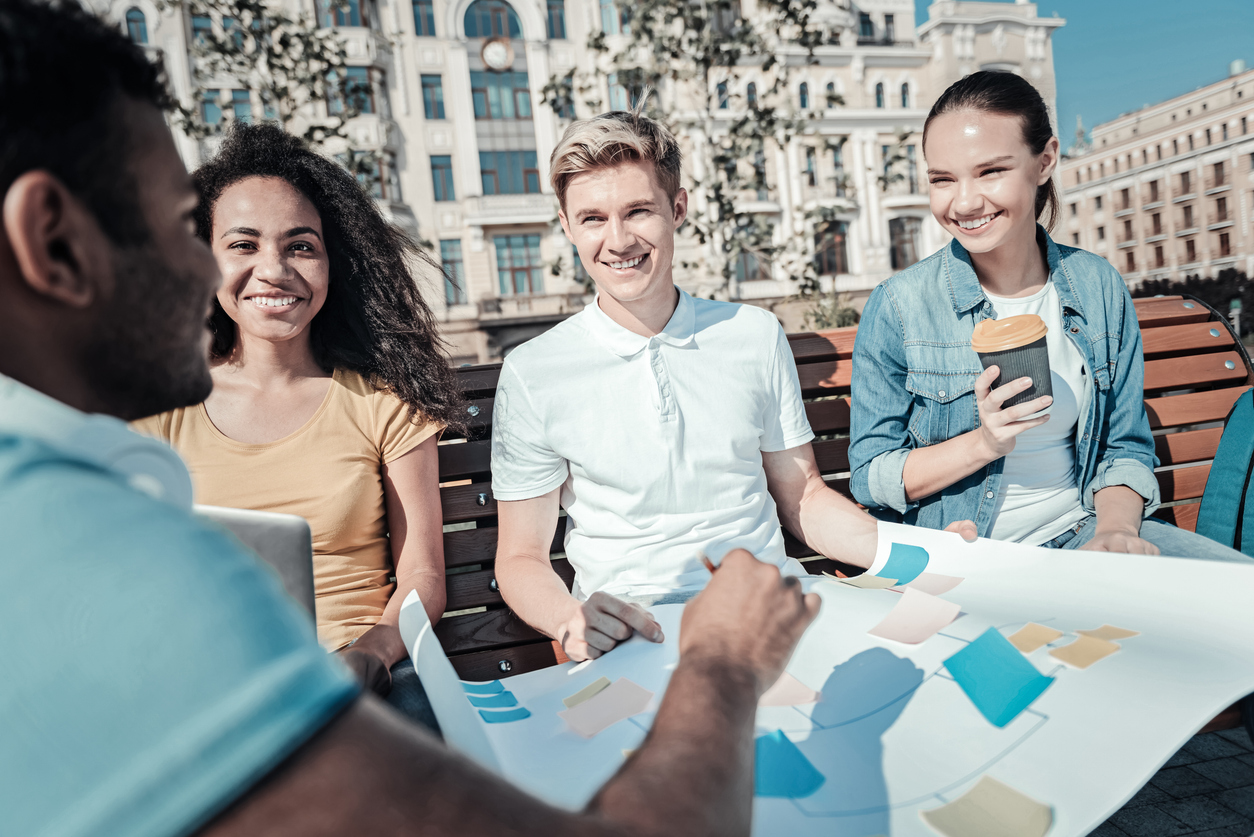 Use student-centred learning strategies to motivate international business students 