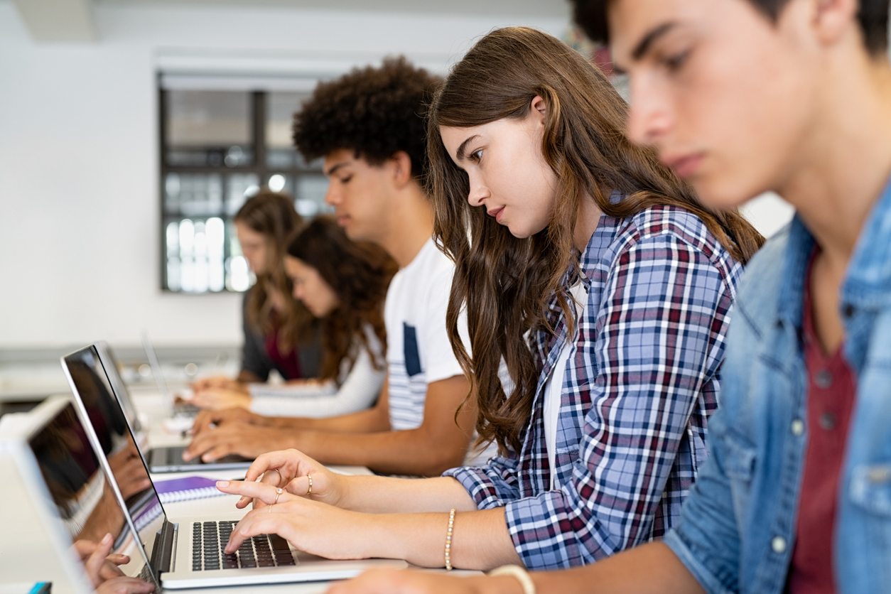Using GenAI tools to refine EAP assessment
