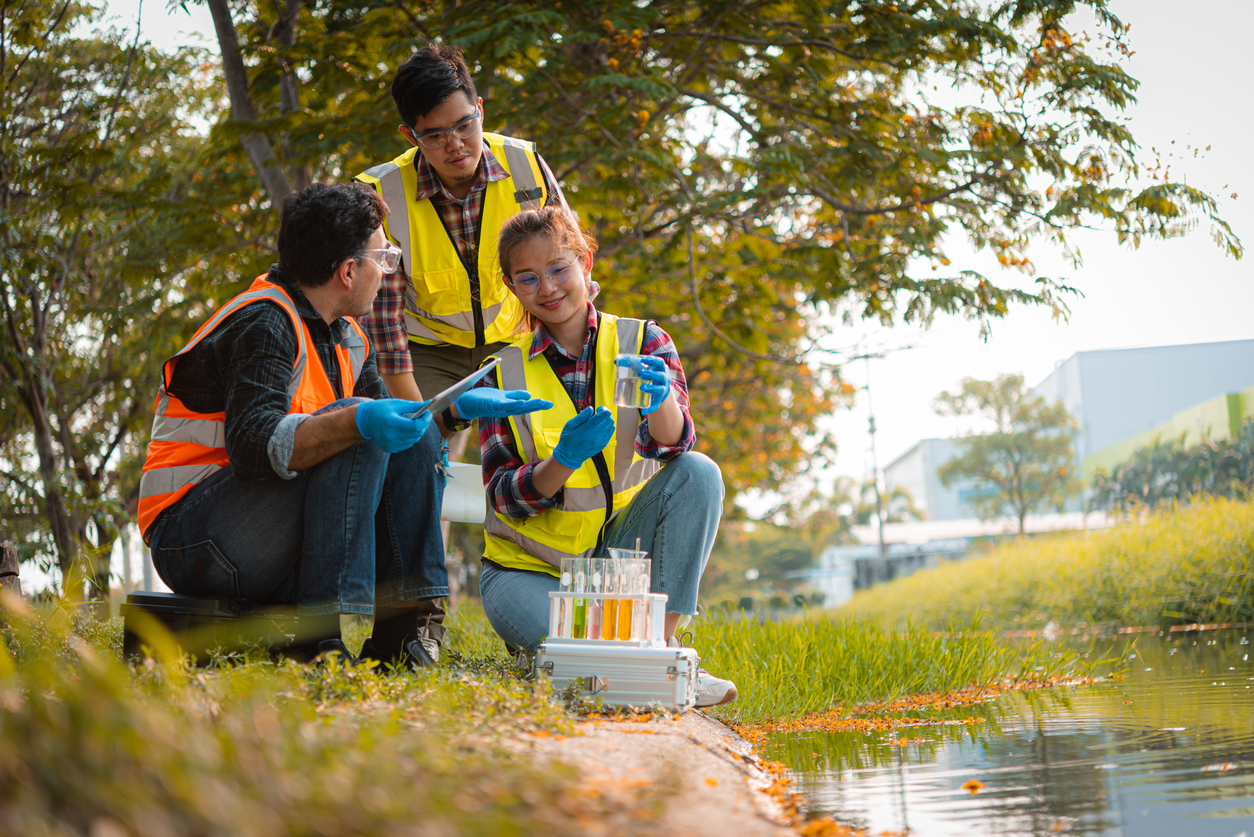 How to bring teaching, research and knowledge exchange together
