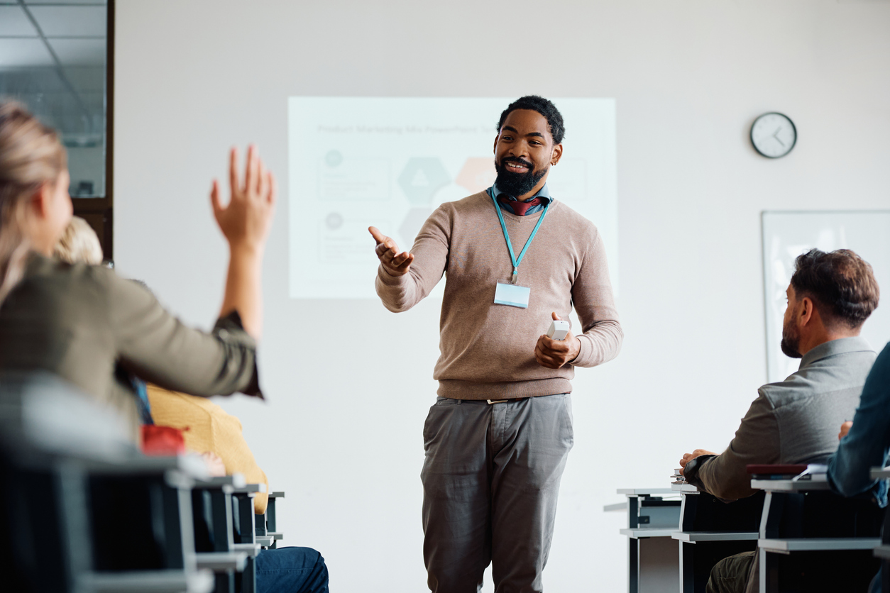 Build a practitioner community to embed industry experience into your courses