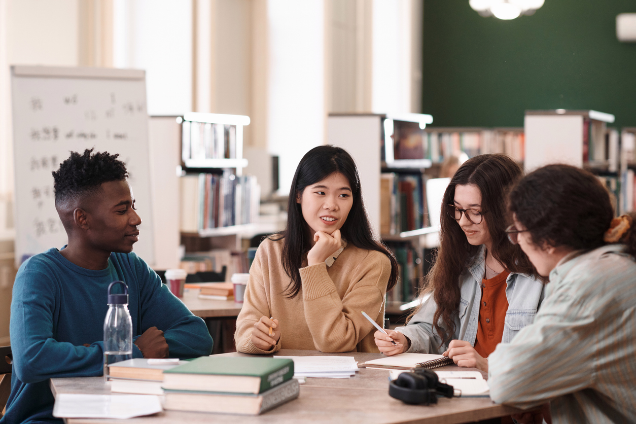ChatGPT and other AI tools to use in the classroom
