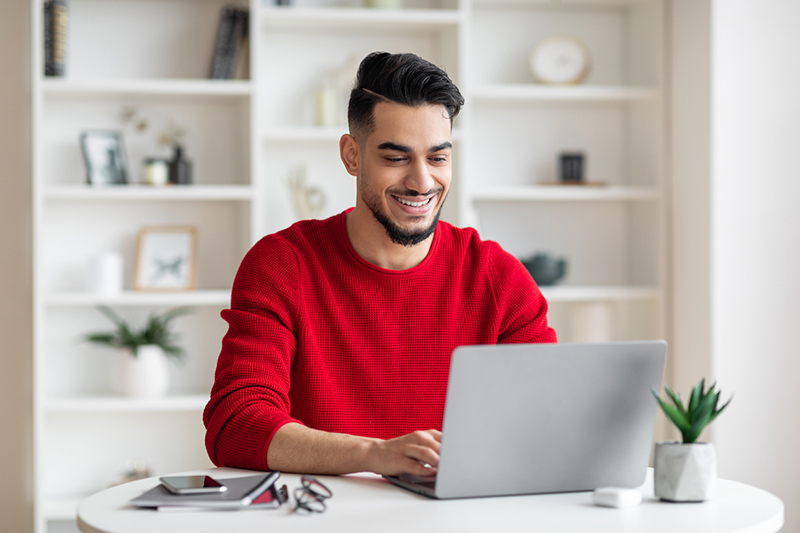 How to demonstrate the value of online education to paying students