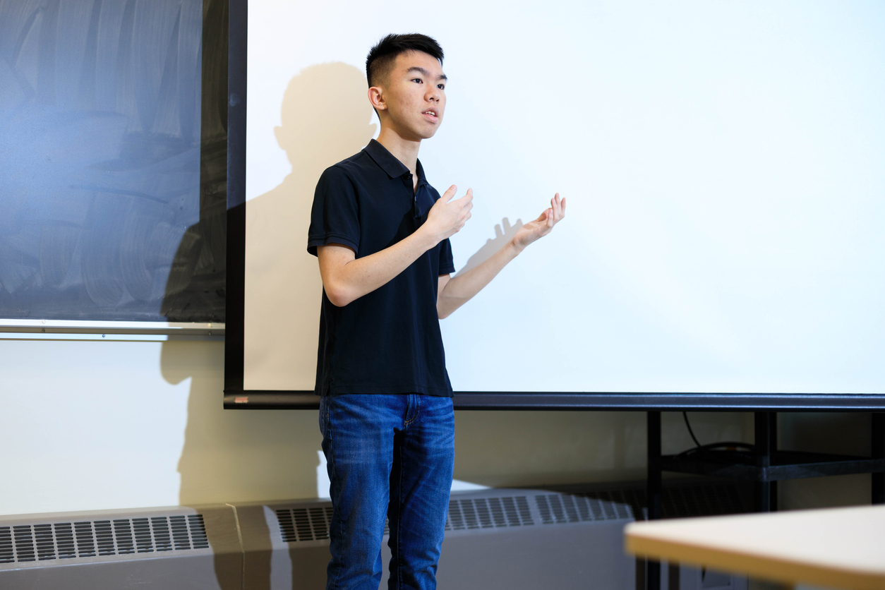 Engaging students through poster presentations: a case study