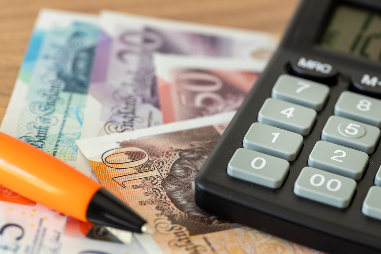 Beyond mission statements: financially literate academics make better career choices