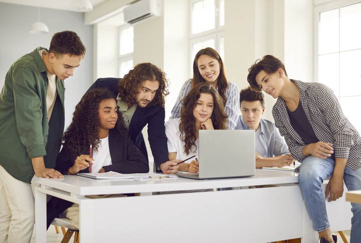 An assessment tool to move HR students from theory to practice