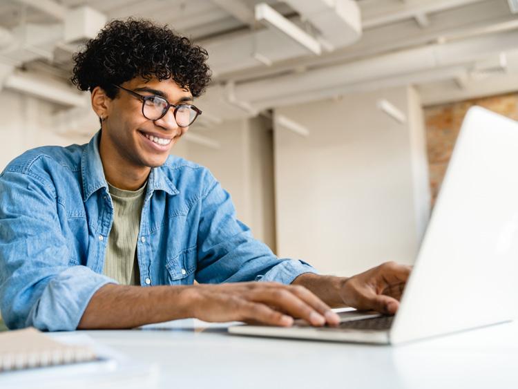 Student chatting online