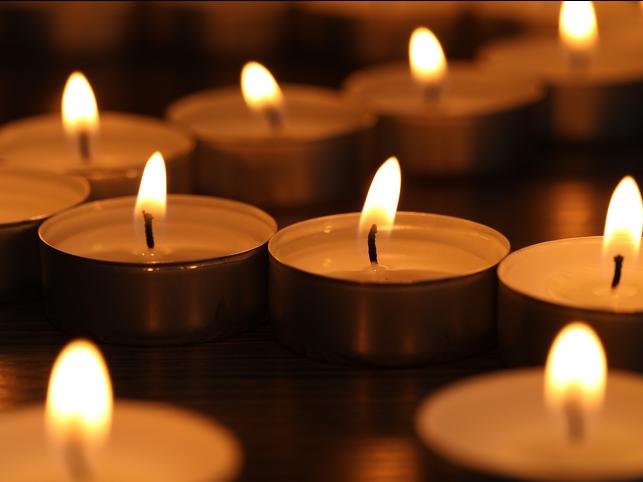 Lit tealights