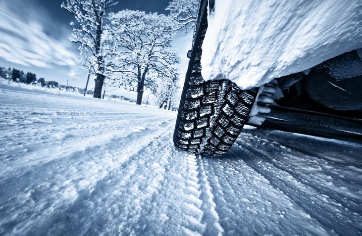 car tyre in snow